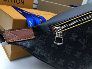 LOUIS VUITTON DISCOVERY BUMBAG - WLM194