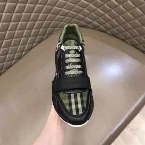 BURBERRY CHECK LACE-UP SNEAKERS IN MILITARY GREEN - BBR092