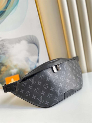 LOUIS VUITTON DISCOVERY BUMBAG - WLM128