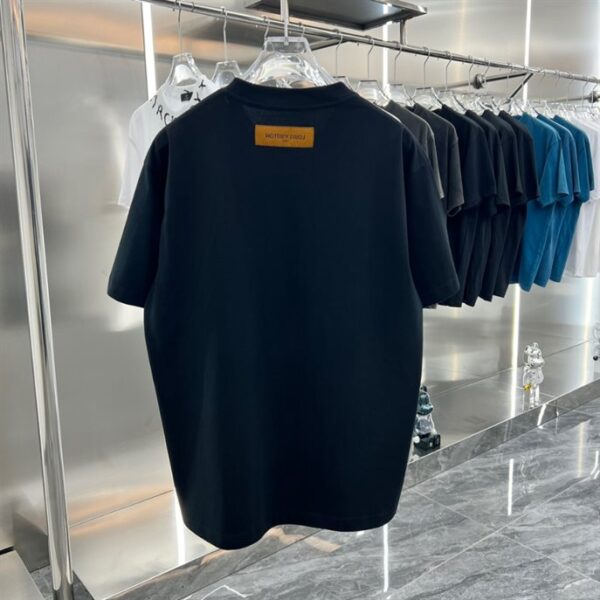 Louis Vuitton T-shirt - LSVT0170