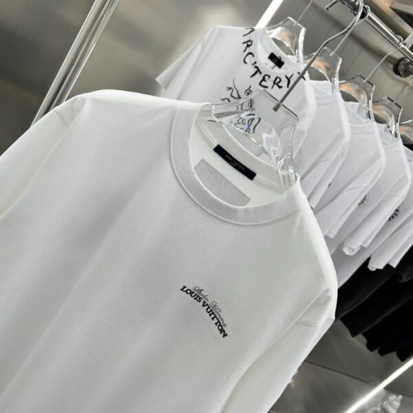 Louis Vuitton T-shirt - LSVT0171