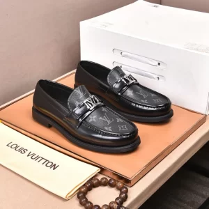 Louis Vuitton Loafers - LLV09