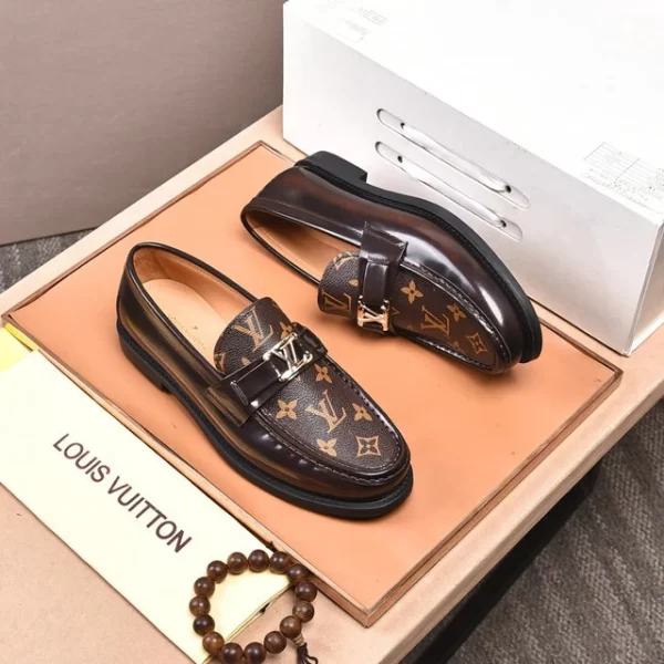 Louis Vuitton Loafers - LLV10