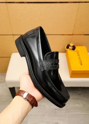 Louis Vuitton Loafers - LLV15