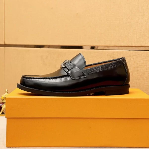 Louis Vuitton Loafers - LLV23