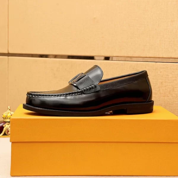 Louis Vuitton Loafers - LLV25