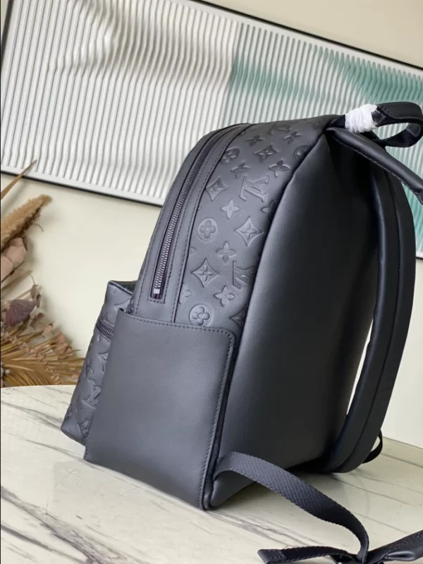 LOUIS VUITTON DISCOVERY BACKPACK MONOGRAM SHADOW - WLM519