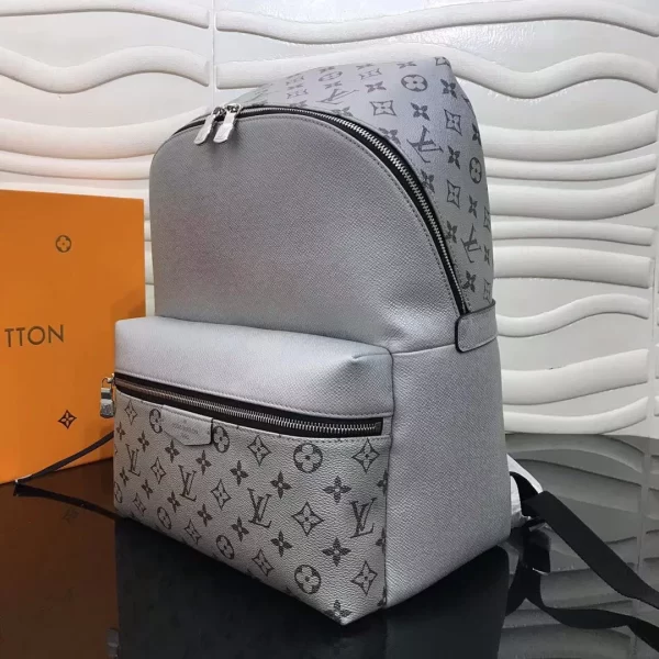 LOUIS VUITTON DISCOVERY BACKPACK PM TAIGARAMA - WLM534