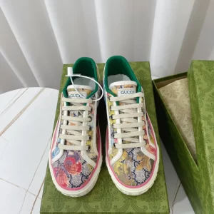 Gucci Sneakers – GC244
