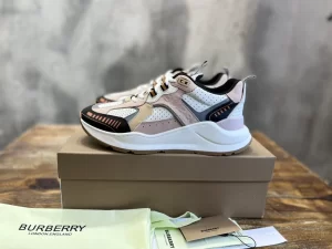 BURBERRY LEATHER AND SUEDE SNEAKERS - BBR130