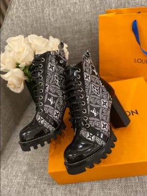 LV STAR TRAIL ANKLE BOOT