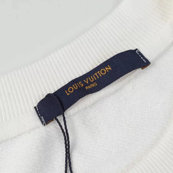 Louis Vuitton Sweatshirts - SLV005