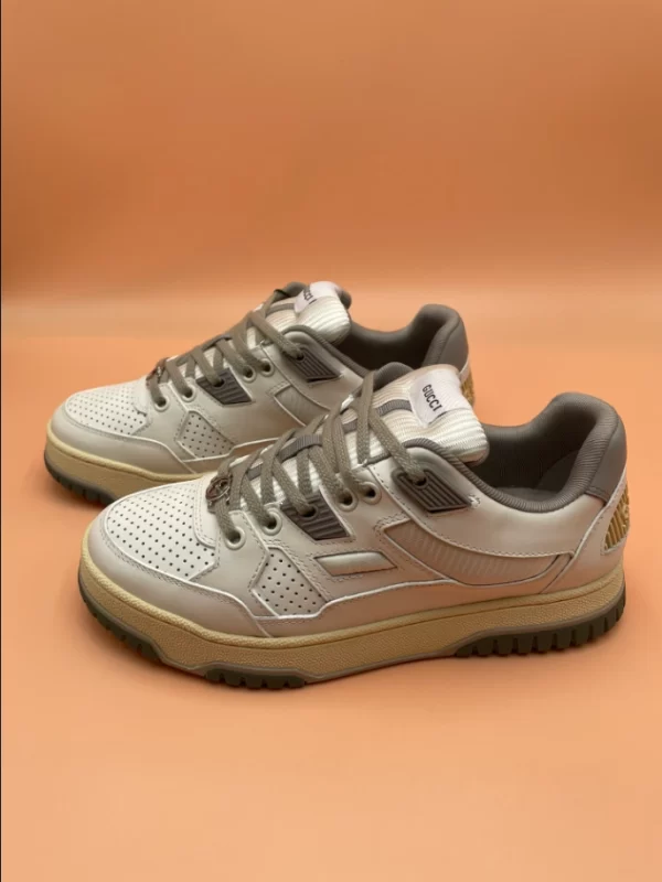 Women's Distressed Effect Sneaker – GC266