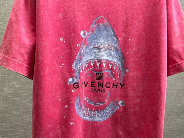 Givenchy Flames print T-shirt - GVS61