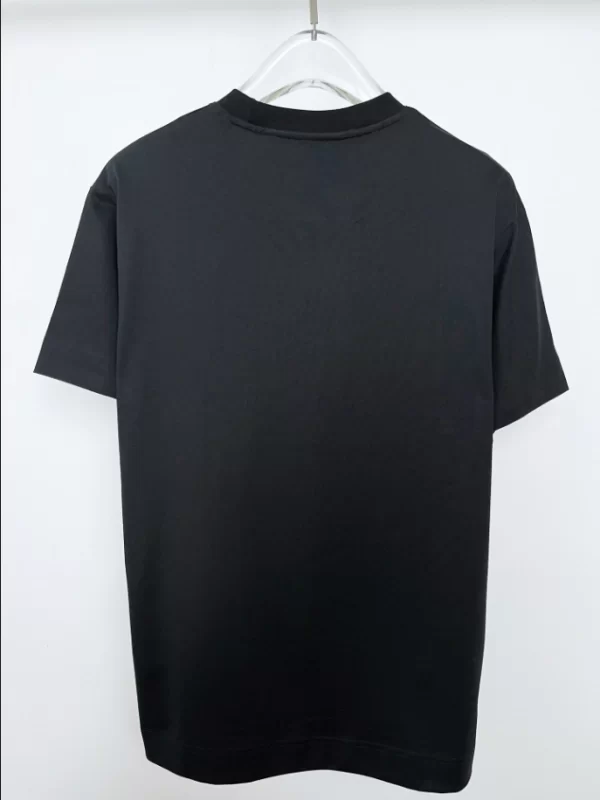 Givenchy T-shirt - GVS42