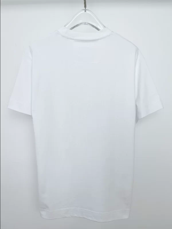 Givenchy T-shirt - GVS43
