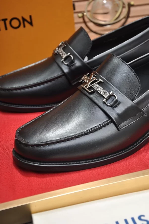 Louis Vuitton Loafers - LLV55