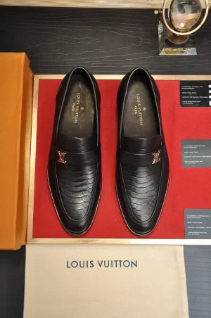 Louis Vuitton Loafers - LLV63