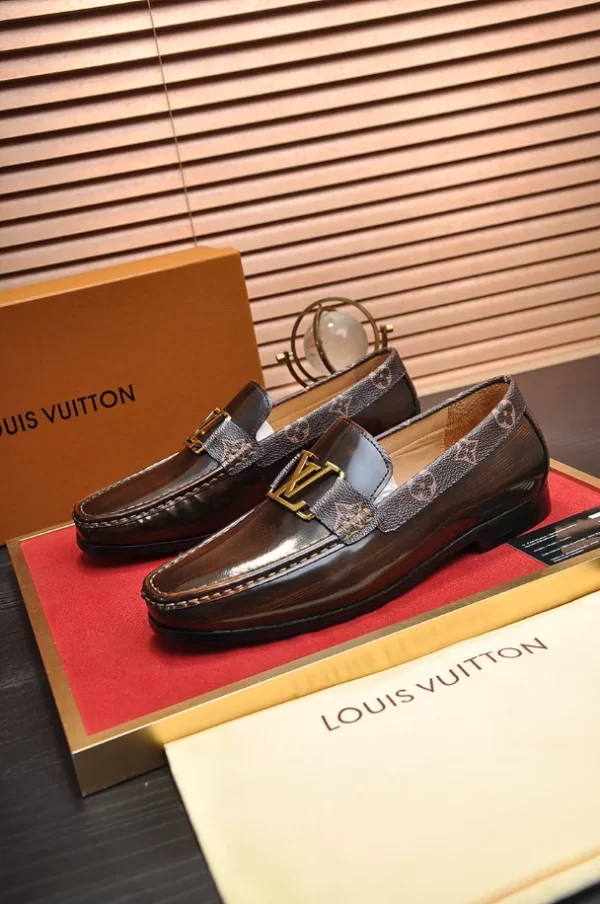 Louis Vuitton Loafers - LLV68
