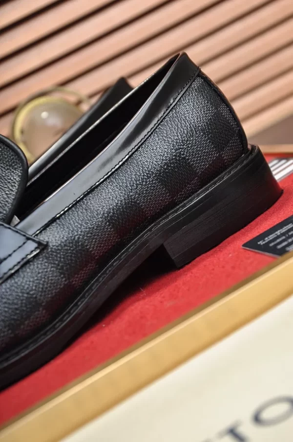 Louis Vuitton Loafers - LLV78