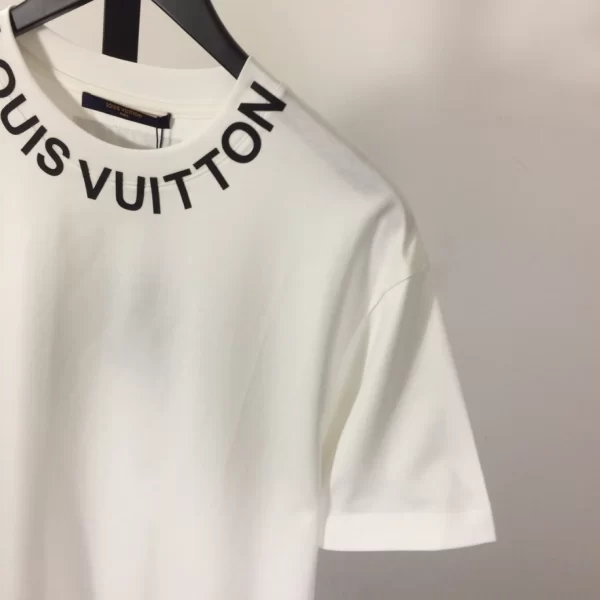 Louis Vuitton T-shirt - LSVT0227