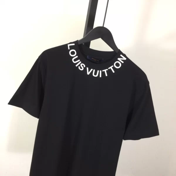 Louis Vuitton T-shirt - LSVT0228