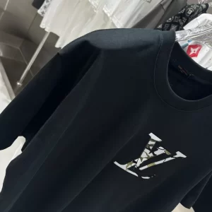 Louis Vuitton T-shirt - LSVT0241