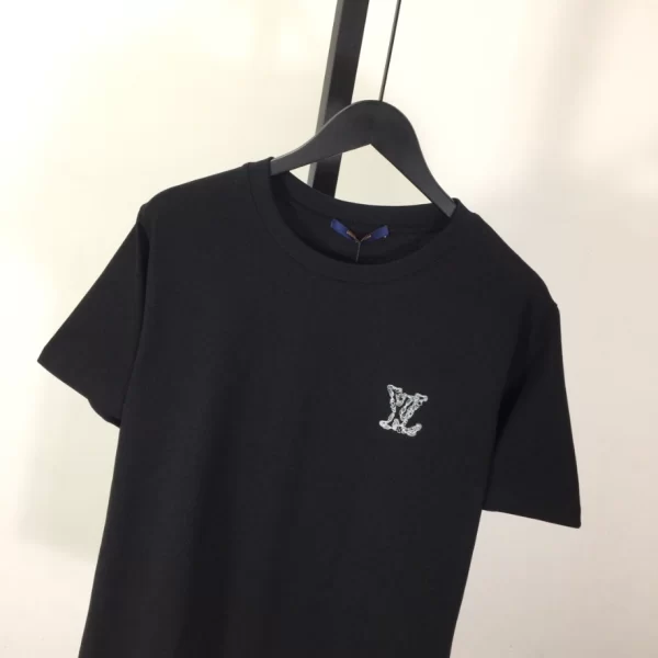 Louis Vuitton T-shirt - LSVT0247