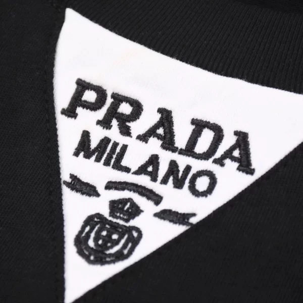 Prada T-shirt - PRT025